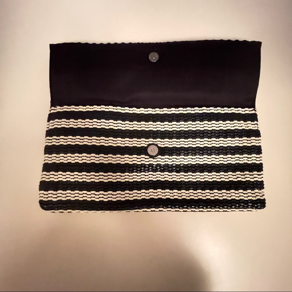 Banana Republic Clutch Bag, black & White, never used